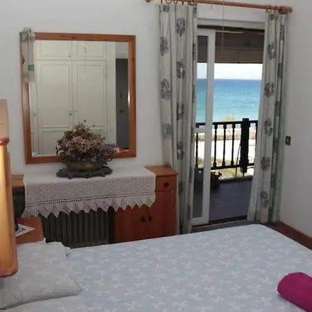 Semesterbostad Beautiful Sea Side Maisonette In Halkidiki