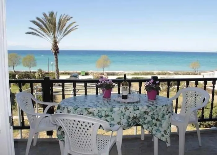 Beautiful Sea Side Maisonette In Halkidiki Ferienhaus